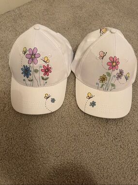 Cute spring/summer pool hats!